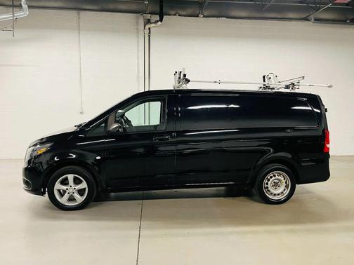 2016 Mercedes-Benz Metris Base