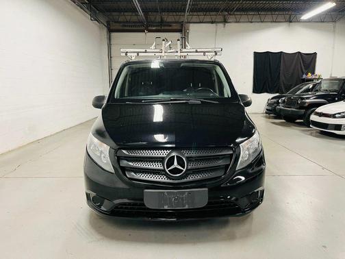 2016 Mercedes-Benz Metris Base