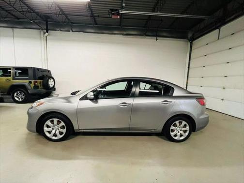 2013 Mazda Mazda3 i SV