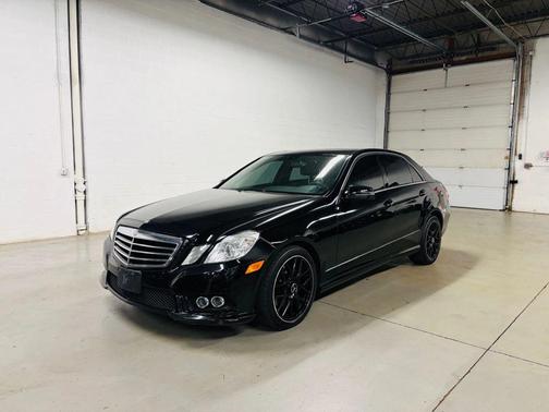 Black 2010 Mercedes-Benz E-Class E 350 4MATIC