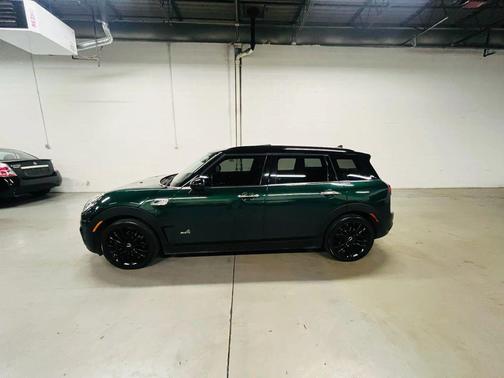 Green 2018 MINI Clubman Cooper S ALL4