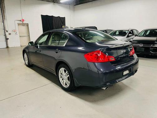 2011 INFINITI G25x G25x Sedan 4D