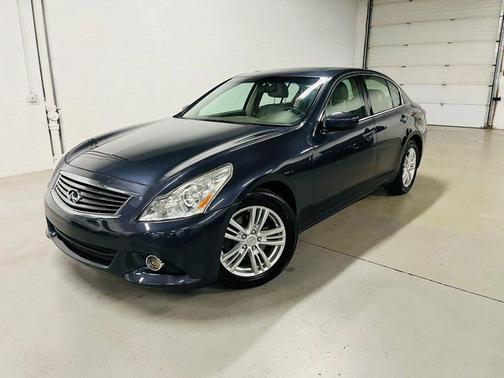 2011 INFINITI G25x G25x Sedan 4D