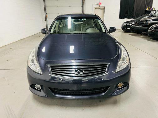 2011 INFINITI G25x G25x Sedan 4D