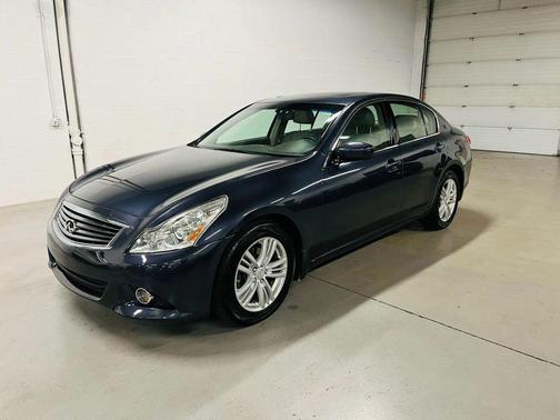 2011 INFINITI G25x G25x Sedan 4D