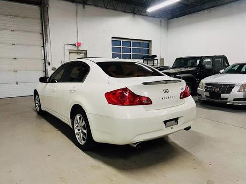 2009 INFINITI G37x G37x Sedan 4D