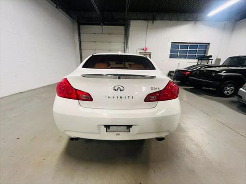 2009 INFINITI G37x G37x Sedan 4D