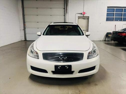 2009 INFINITI G37x G37x Sedan 4D
