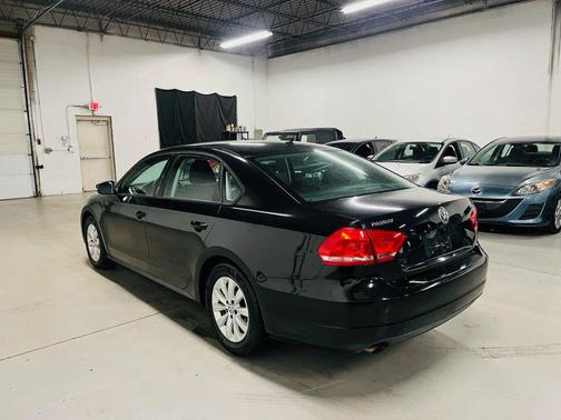 2013 Volkswagen Passat 2.5 SE