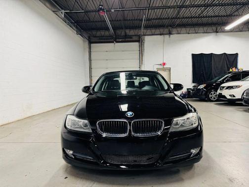 Black 2010 BMW 328 i