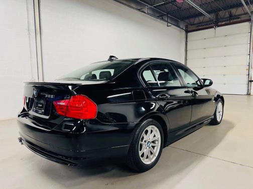 Black 2010 BMW 328 i