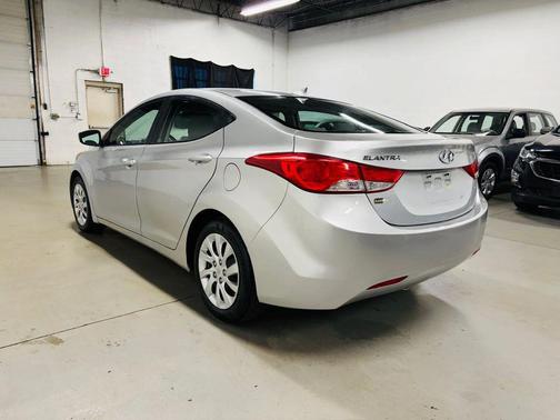 Silver 2011 Hyundai ELANTRA GLS