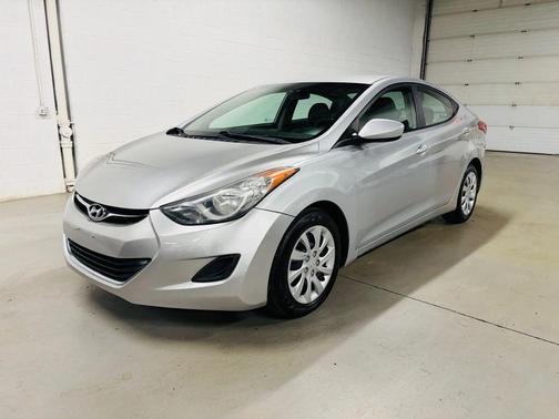 Silver 2011 Hyundai ELANTRA GLS