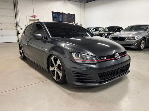 Gray 2015 Volkswagen Golf GTI 2.0T S 4-Door