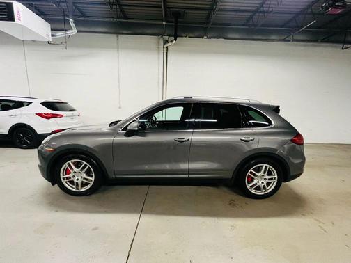 2012 Porsche Cayenne Turbo