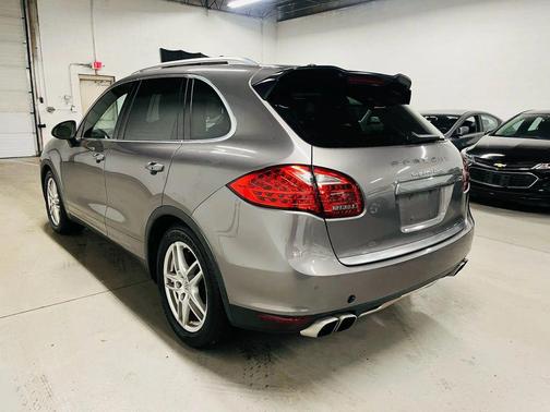 2012 Porsche Cayenne Turbo