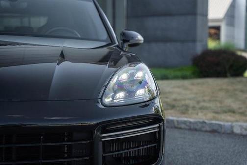 2022 Porsche Cayenne Turbo