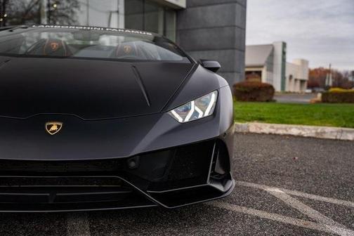 2022 Lamborghini Huracan EVO Base