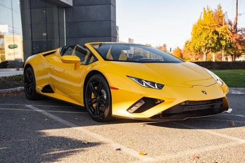 2021 Lamborghini Huracan EVO Base