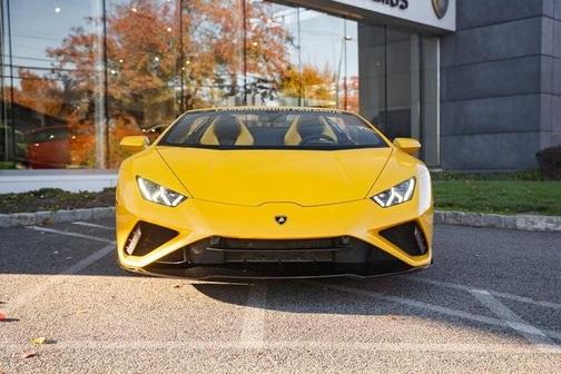 2021 Lamborghini Huracan EVO Base