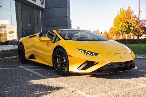 2021 Lamborghini Huracan EVO Base