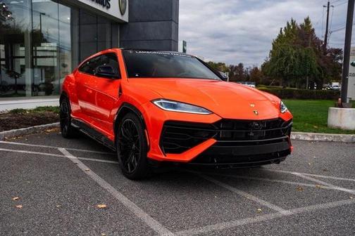 2025 Lamborghini Urus SE