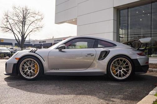 2018 Porsche 911 GT2 RS