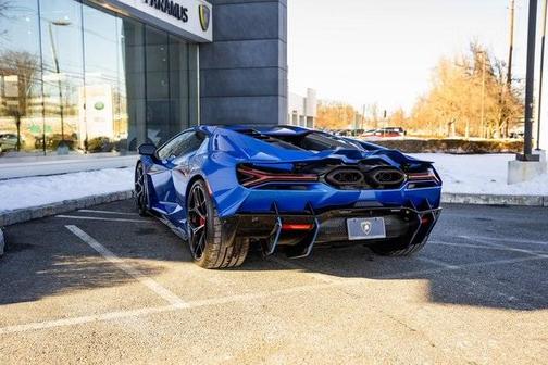 2024 Lamborghini Revuelto Base