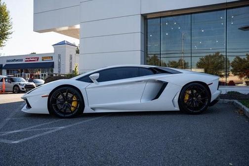 2015 Lamborghini Aventador LP700-4