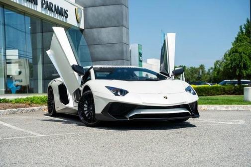2016 Lamborghini Aventador LP750-4 Superveloce