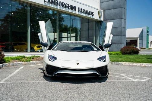 2016 Lamborghini Aventador LP750-4 Superveloce