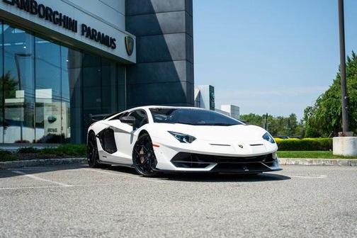 2019 Lamborghini Aventador SVJ Base