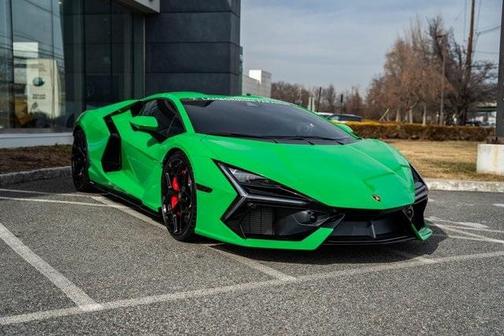 2024 Lamborghini Revuelto Base