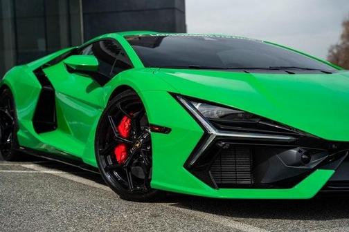 2024 Lamborghini Revuelto Base