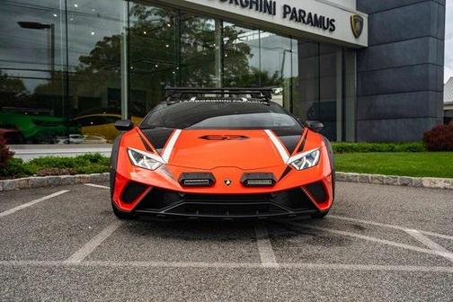 2023 Lamborghini Huracan Sterrato Base
