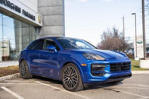 2025 Porsche Cayenne GTS