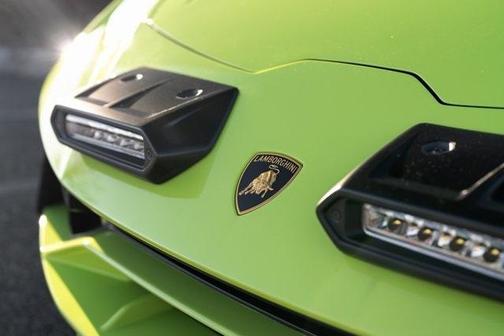 2024 Lamborghini Huracan Sterrato Base