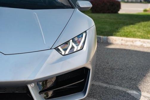 2019 Lamborghini Huracan LP580-2S