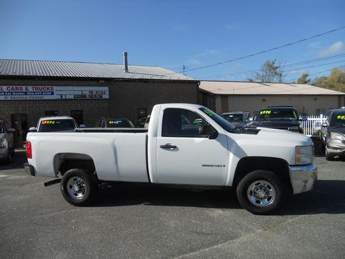 Photo 2 of 25 of 2007 Chevrolet Silverado 2500 Work Truck