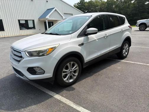 White 2017 Ford Escape SE