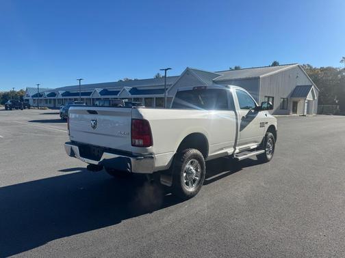 2016 RAM 2500 4WD Reg Cab 140.5'' Tradesman