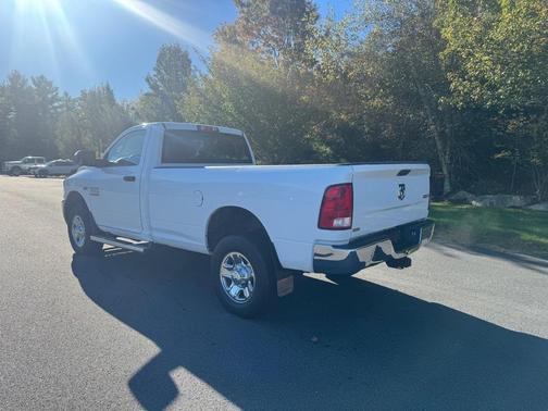2016 RAM 2500 4WD Reg Cab 140.5'' Tradesman