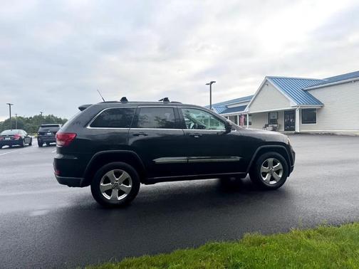 2011 Jeep Grand Cherokee Laredo