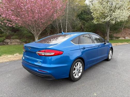 Blue 2019 Ford Fusion Hybrid SE