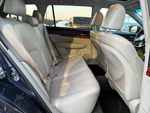 2012 Subaru Outback 2.5i Limited