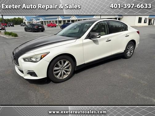White 2014 INFINITI Q50 Premium