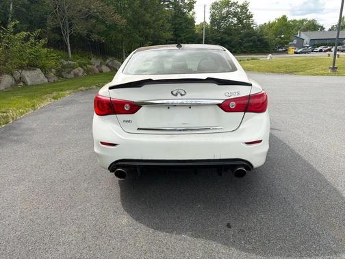 White 2014 INFINITI Q50 Premium