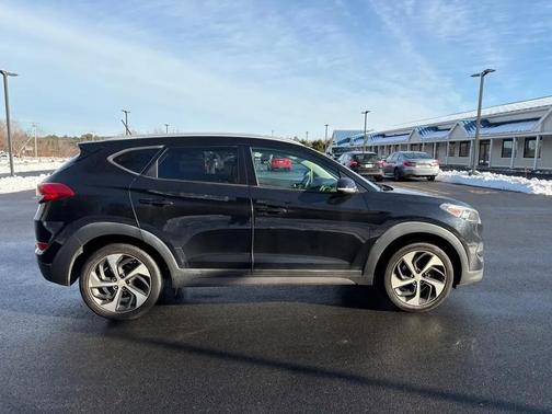 2016 Hyundai TUCSON Sport