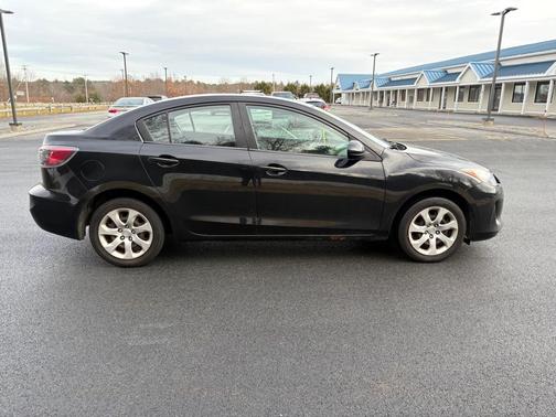 2013 Mazda Mazda3 i Sport