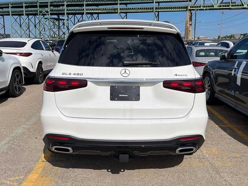 2025 Mercedes-Benz GLS 450 4MATIC